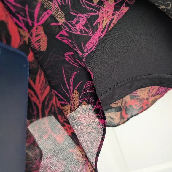 RW&CO. Black Floral Long Sleeves Dress - Picture 5 of 7